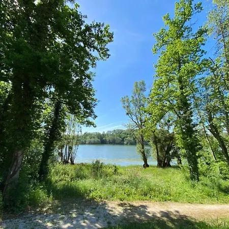 Maison Les Cygnes Face Au Changey